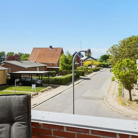 2 Bedroom Awesome In Feriehus *