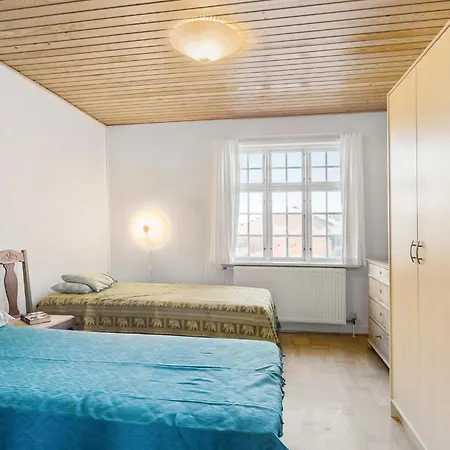 Feriehus 2 Bedroom Awesome In *