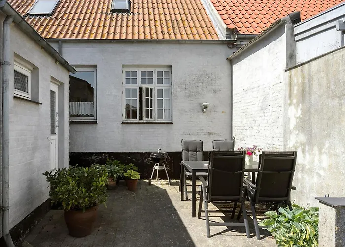 2 Bedroom Awesome In