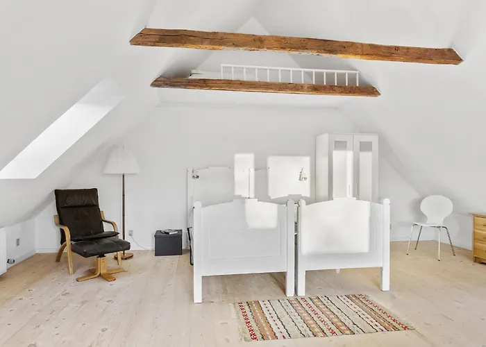 2 Bedroom Awesome In Сasa de vacaciones Rudkøbing