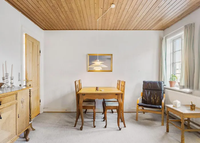 Сasa de vacaciones 2 Bedroom Awesome In